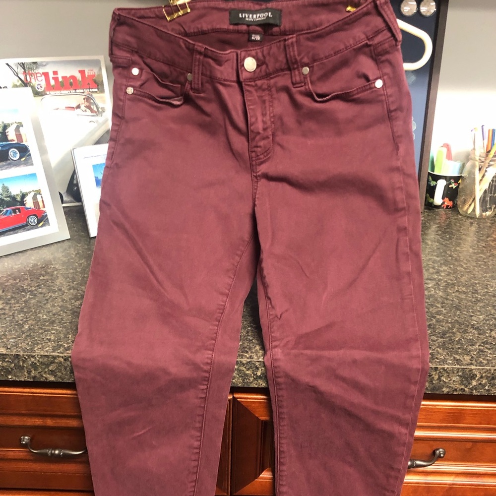 Liverpool Jean maroon pants size 6/28